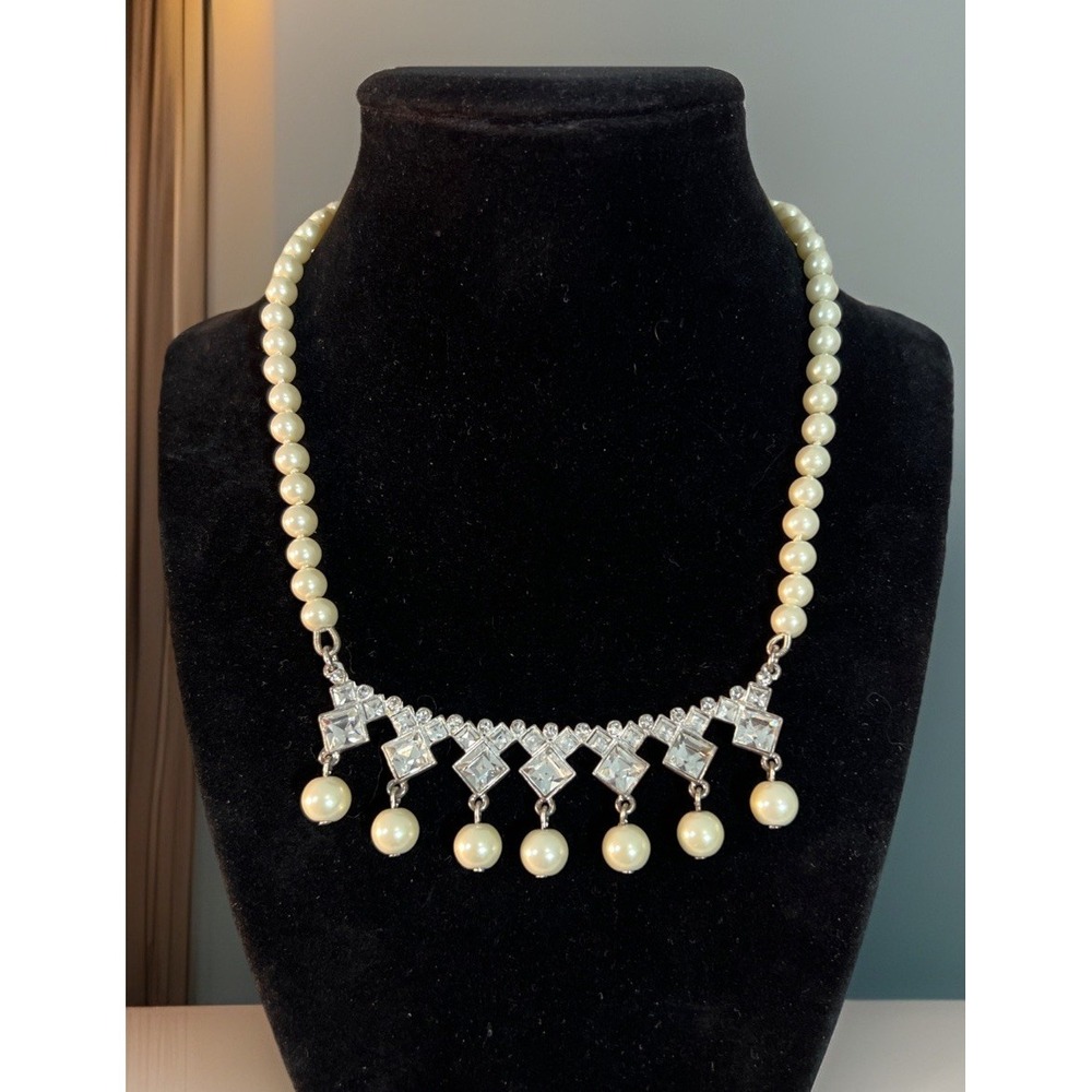 Vintage Cezanne Silver tone Rhinestone & Pearls Necklace Elegant Classic